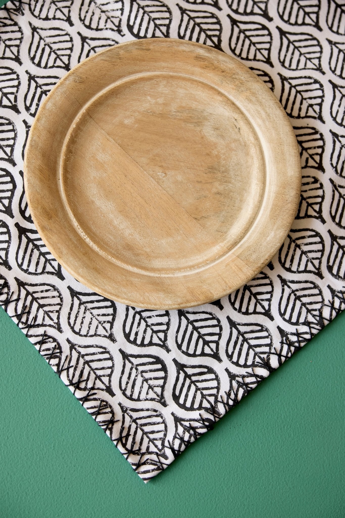 Leaf Motif Placemat Set - CQC LA - Set of 4 Placemats with Napkins
