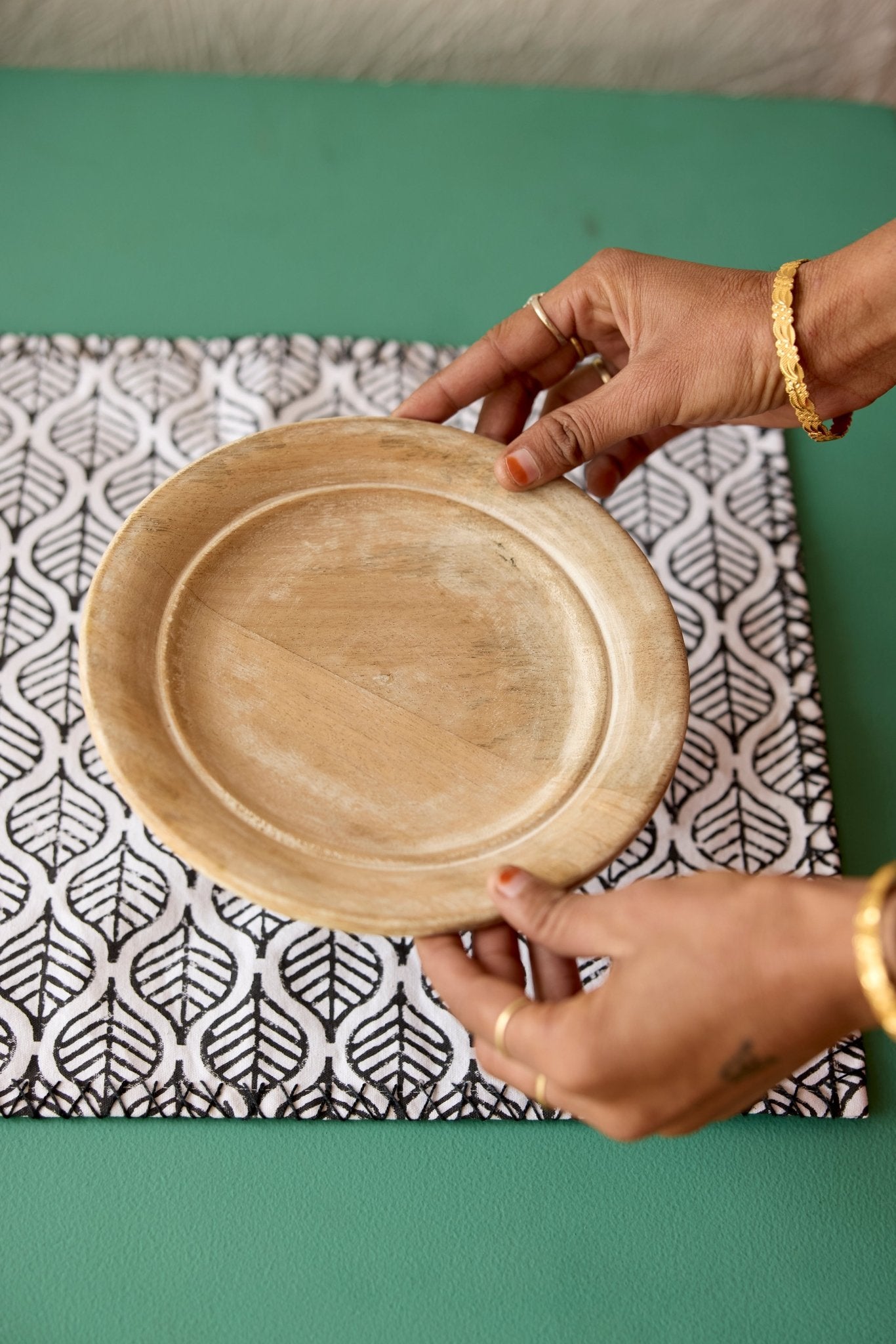 Leaf Motif Placemat Set - CQC LA - Set of 4 Placemats with Napkins