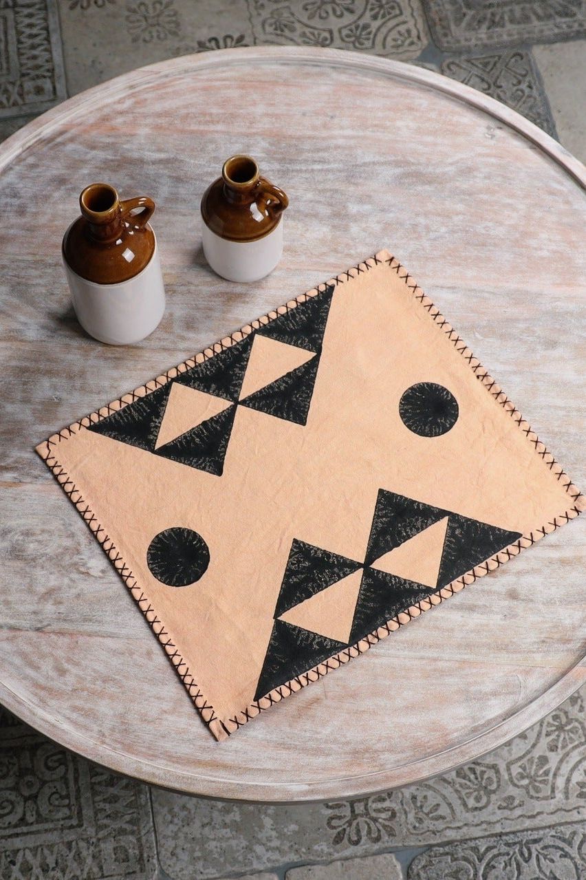Sedona (Reverse) Placemat Set - CQC LA - Set of 4 Placemats with Napkins