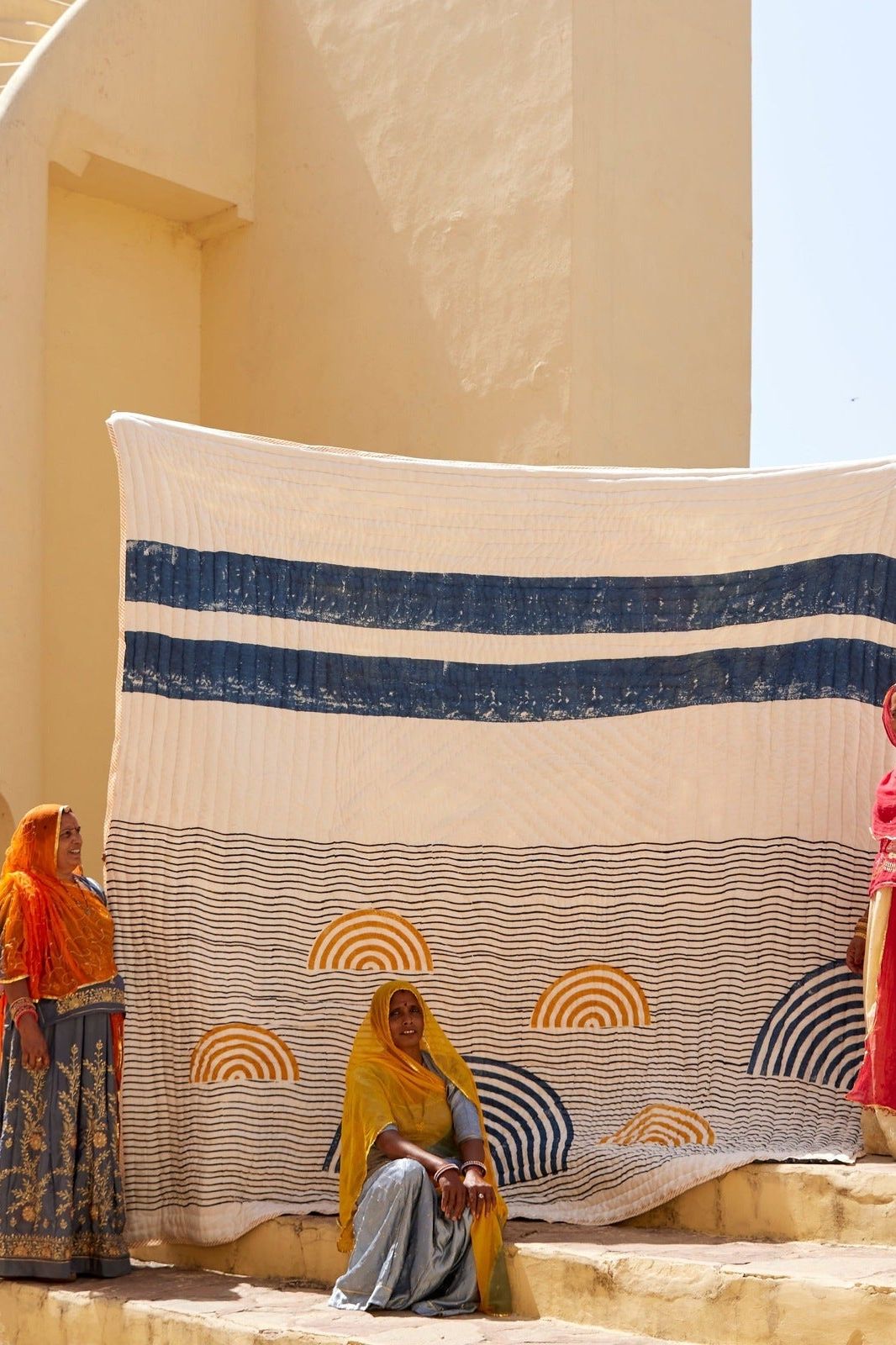Spiral Sunset Quilt (Reverse) - CQC LA - Twin