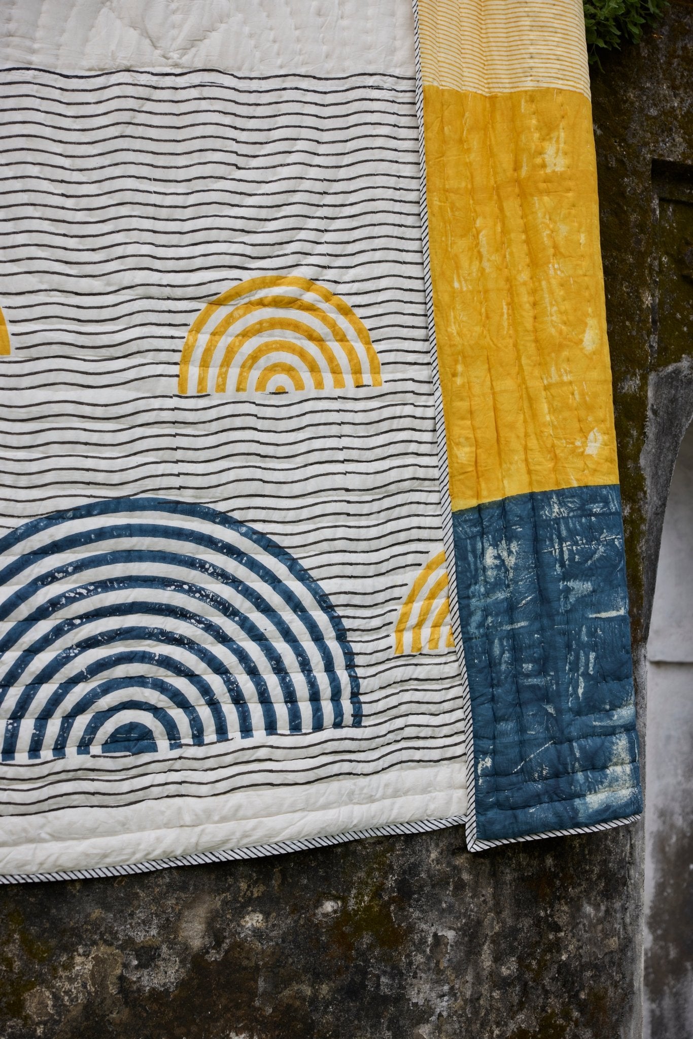 Spiral Sunset Quilt (Reverse) - CQC LA - Twin