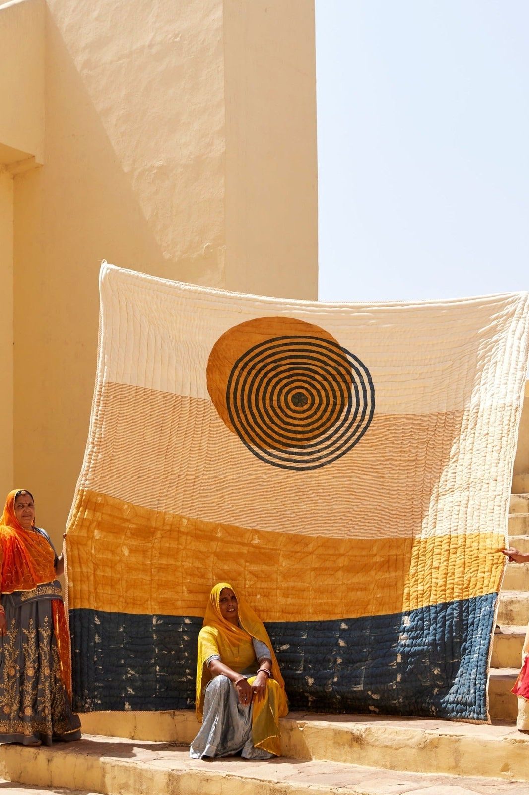 Spiral Sunset Quilt (Reverse) - CQC LA - Twin