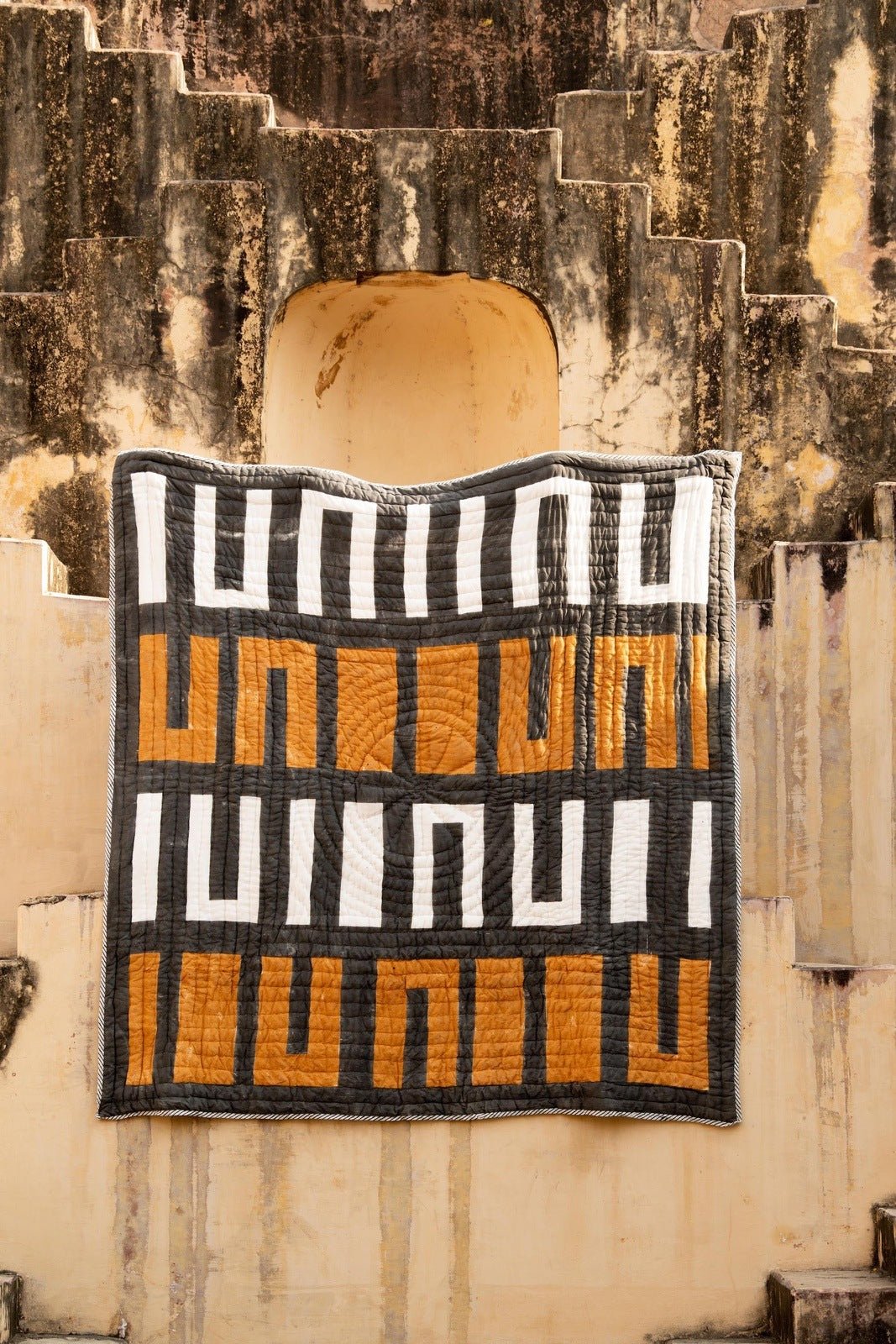 Midnight Moon Quilt (Reverse) - CQC LA - Twin